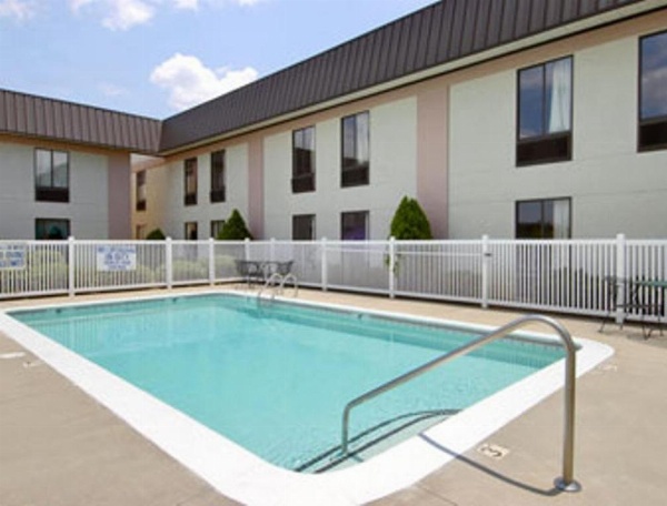Ramada Limited Columbia Main image